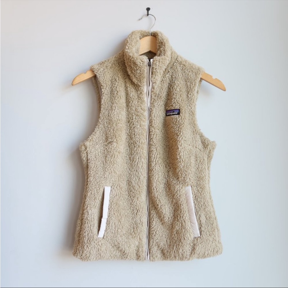 patagonia vest khaki sherpa fleece excellent condition w/o tags / women small